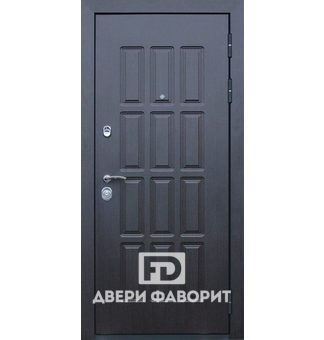входная дверь с терморазрывом покрыта черной мдф панелью