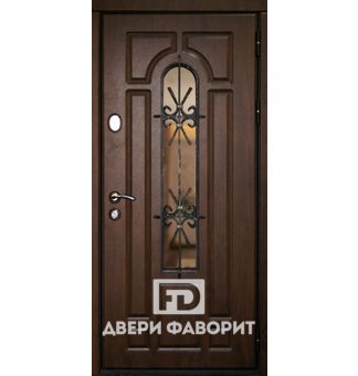 стальная дверь с ковкой и стеклом, отделка МДФ