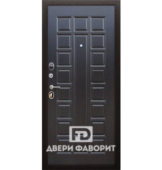 недорогая антивандальная дверь с коричневым МДФ