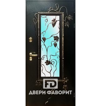 Дверь входная уличная с ковкой
